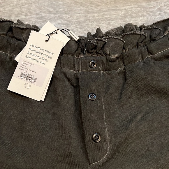 Something navy ruffled sweatpants - Picture 5 of 6